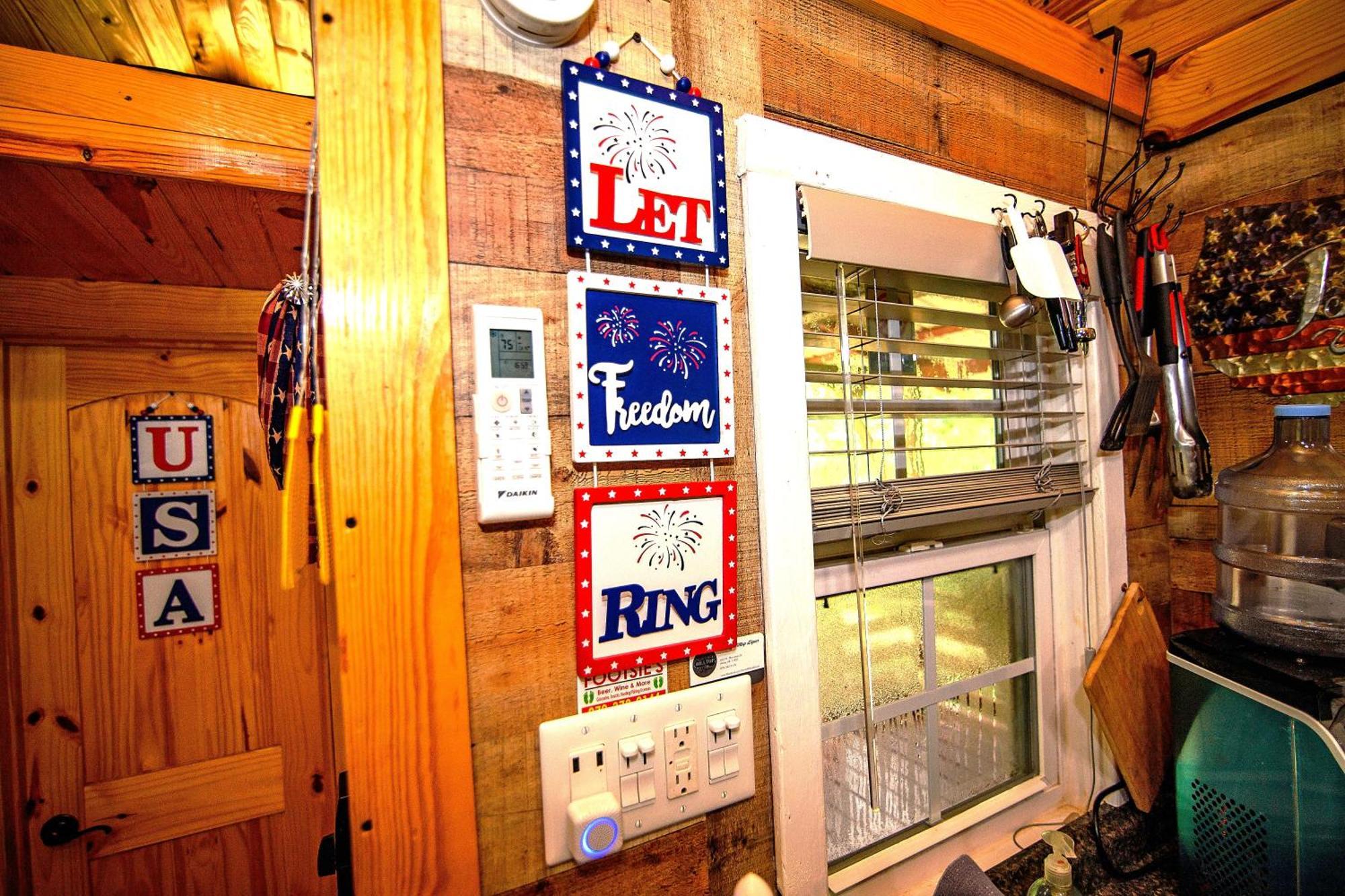 The Americana - Parker Creek Bend Cabins Murfreesboro Exteriör bild