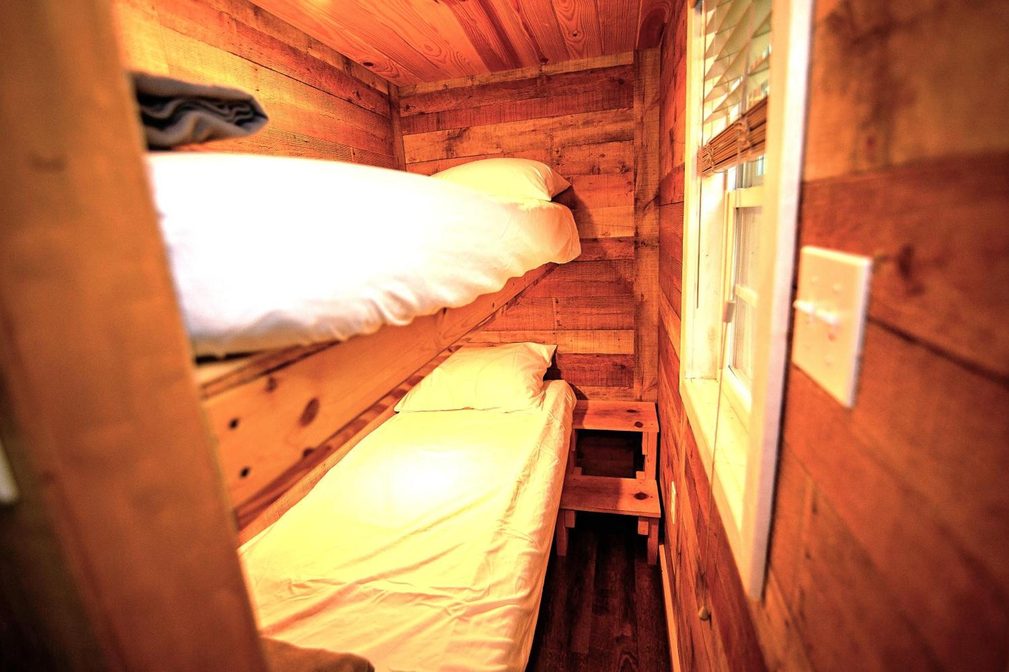 The Americana - Parker Creek Bend Cabins Murfreesboro Exteriör bild